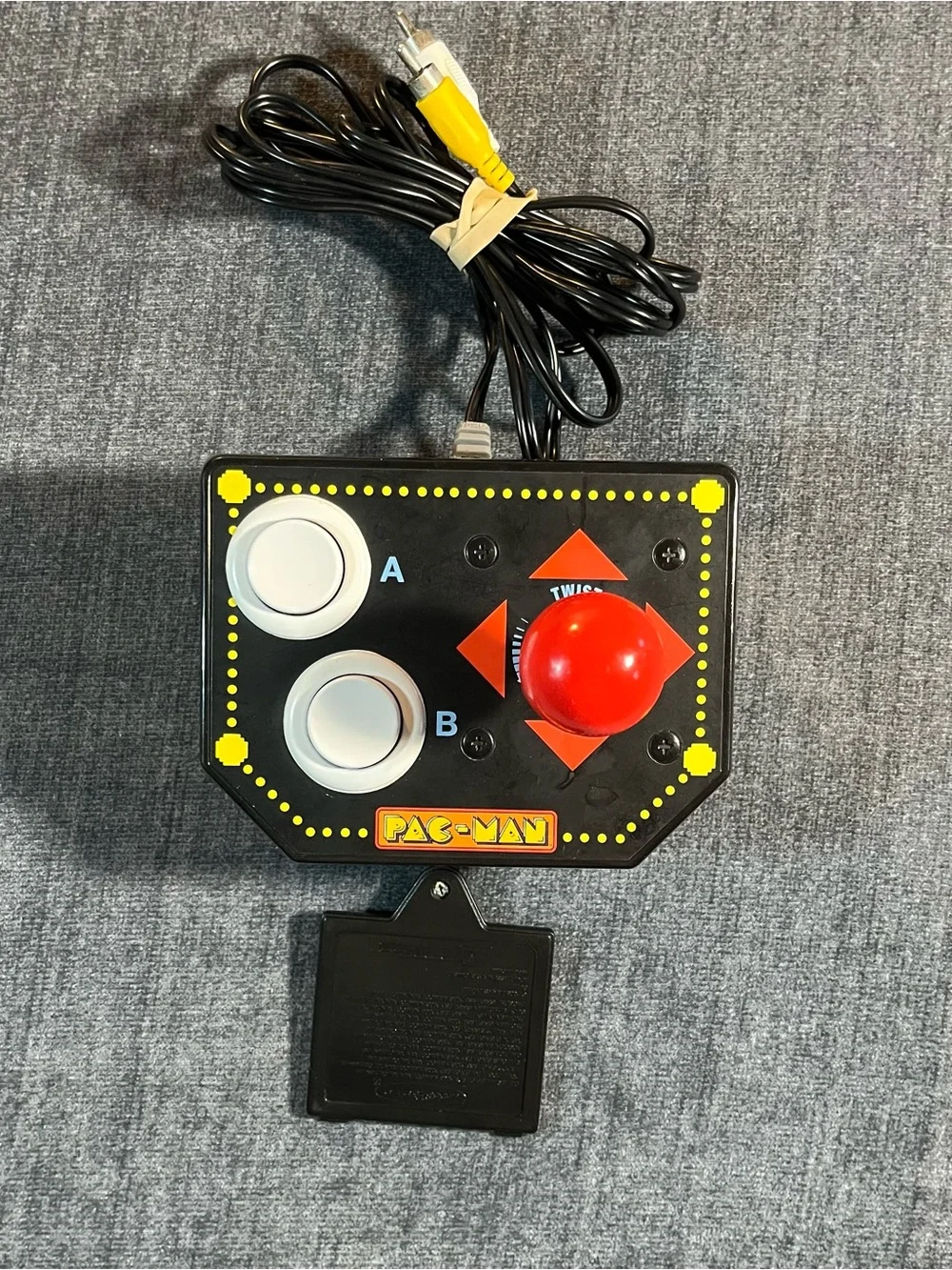 Jakks Pacific 2009 Pac-Man Arcade Controller Plug-n-Play Video Game TV